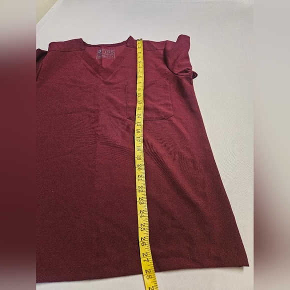 Figs Scrubs Short Sleeve Tee Unisex  S Burgundy  with Relaxed Fit - Picture 5 of 7